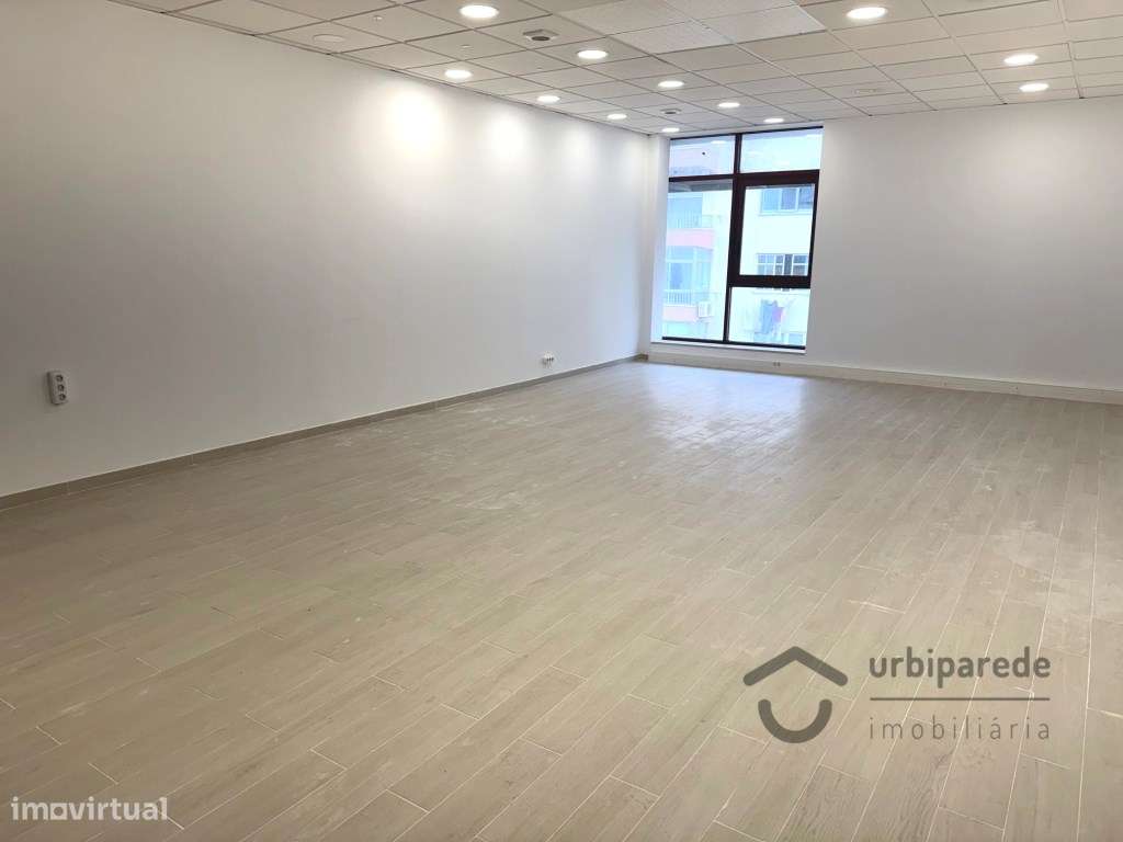 Escritório no Moinho das Antas totalmente remodelado-8