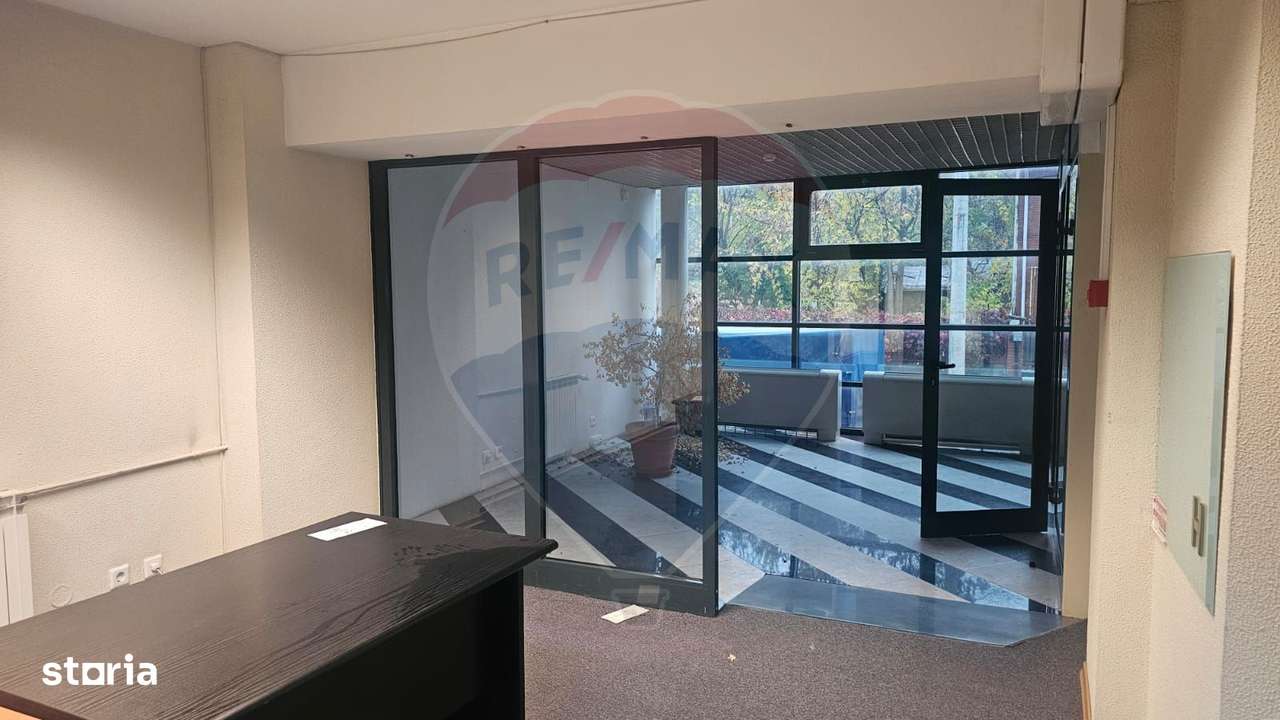 Hotel / Pensiune de vanzare în zona Barbu Vacarescu-4