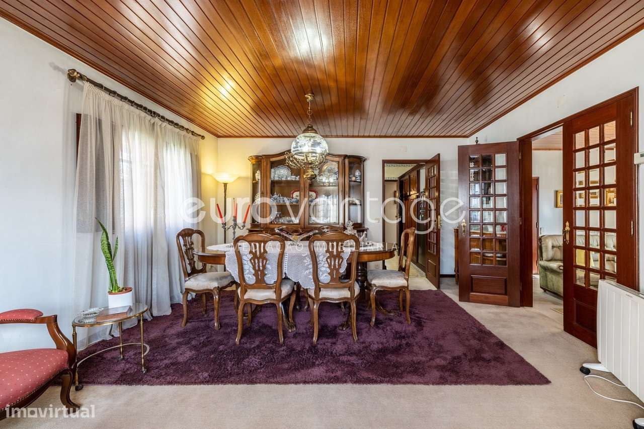 MORADIA T8 NO CENTRO DE LEIRIA-10