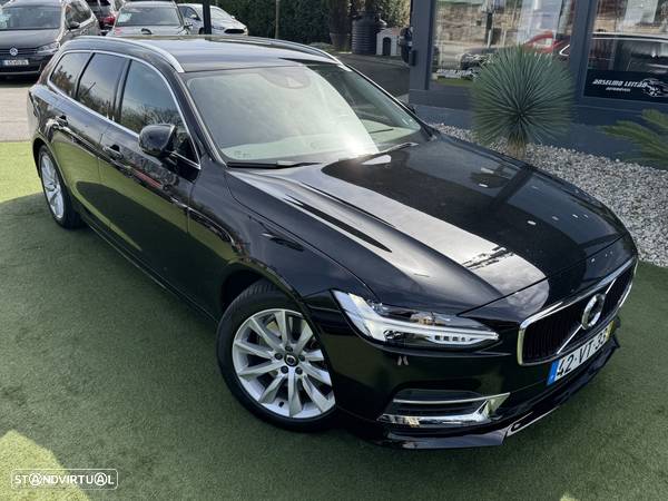 Volvo V90 2.0 T8 Momentum AWD Geartronic - 10