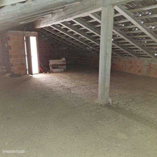 Excelente local habitacional-23