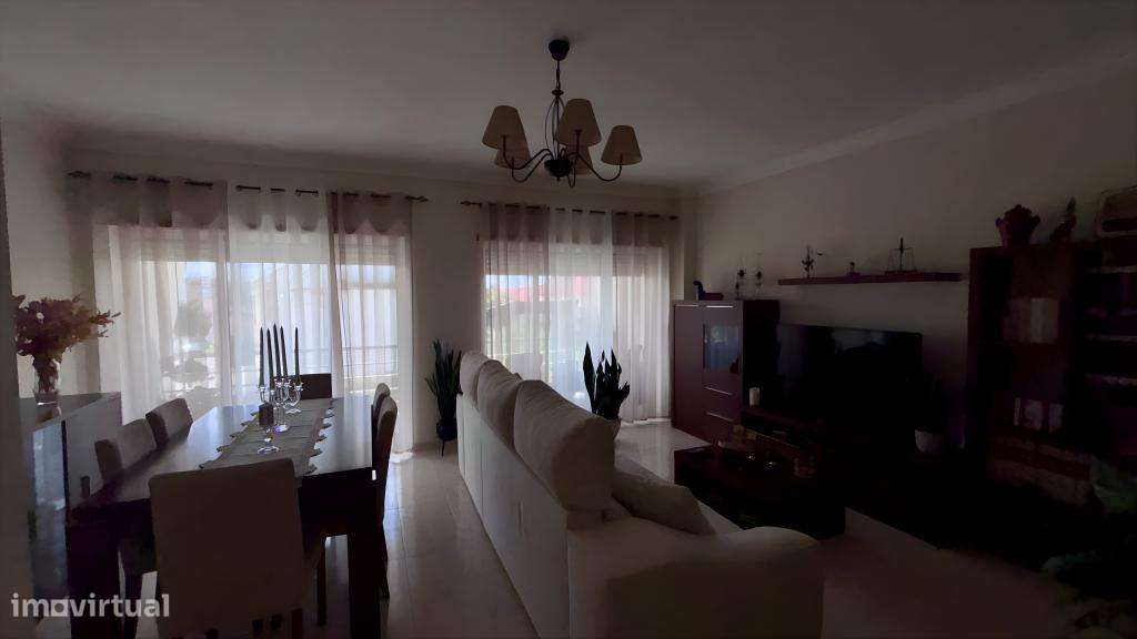 Apartamento T3 com lugar garagem-6