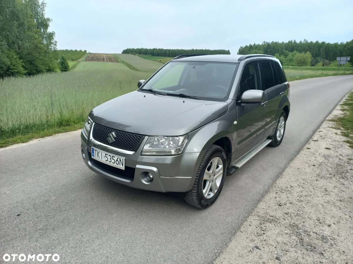 Suzuki Grand Vitara 2.0 - 18