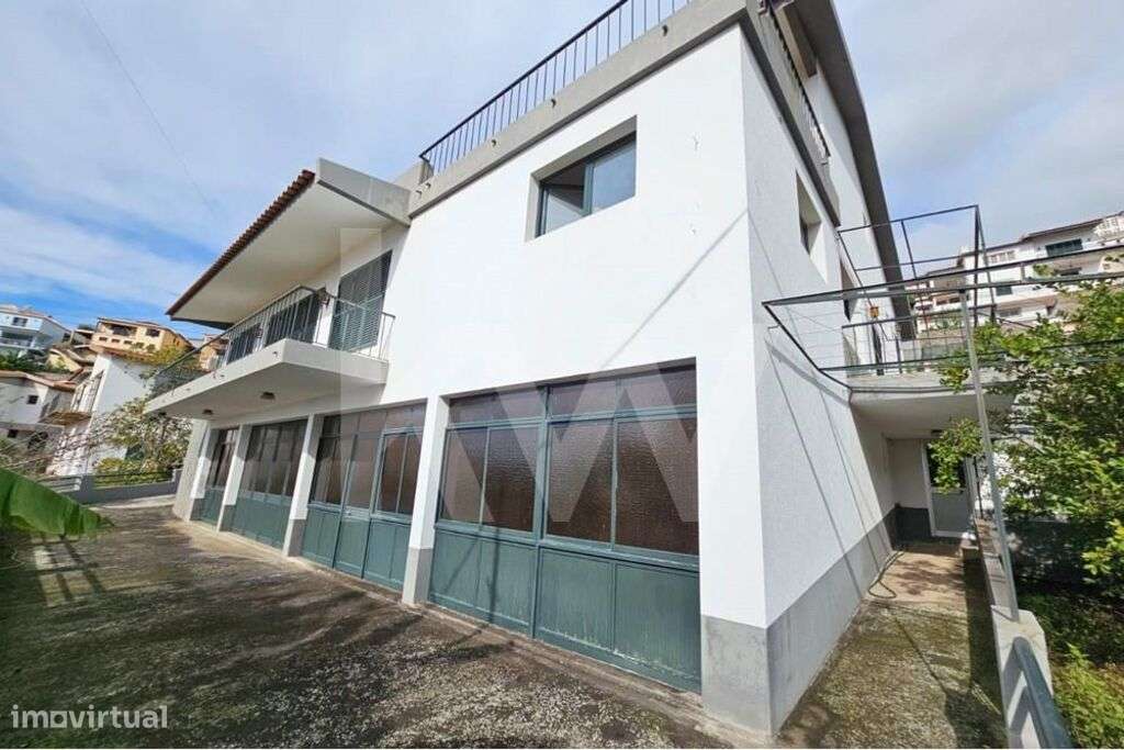 Moradia T5 no Livramento | Monte | Funchal, inserida num terreno de 80 - Grande imagem: 5/39