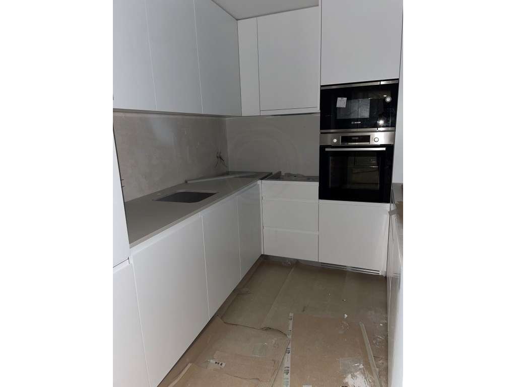 Apartamento T1 com Garagem em Vila Nova de Gaia-21