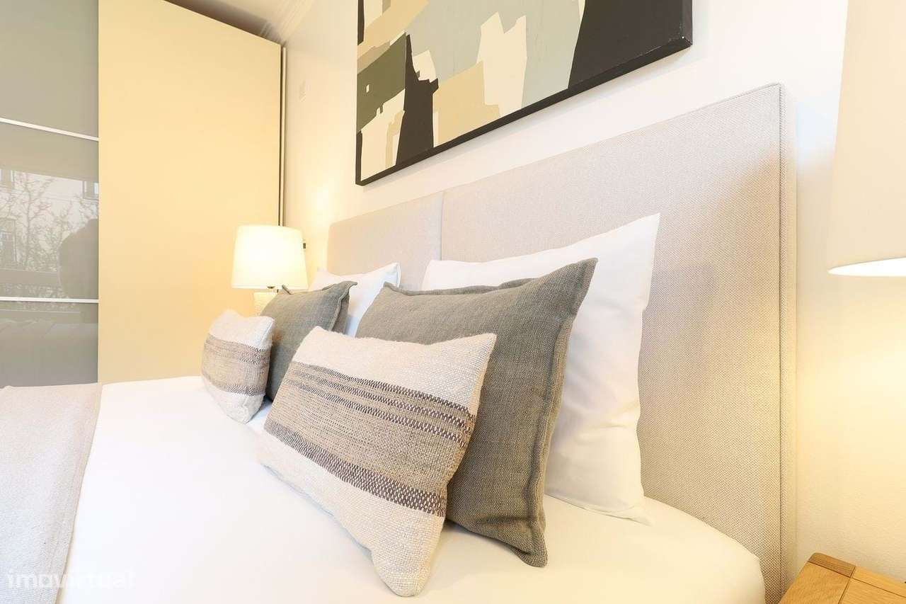 Apartamento T2 com garagem no coração de Campo de Ourique, Lisboa-21