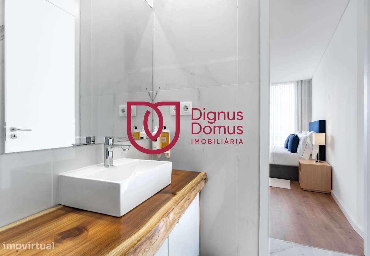 Investimento - T0 com gestão AL no coração do Porto-6