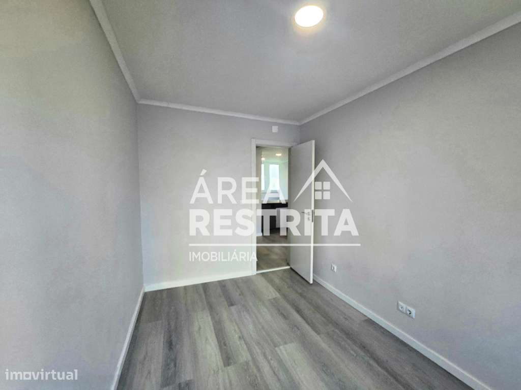 APARTAMENTO T2 TOTALMENTE REMODELADO EM BENFICA – LISBOA-9