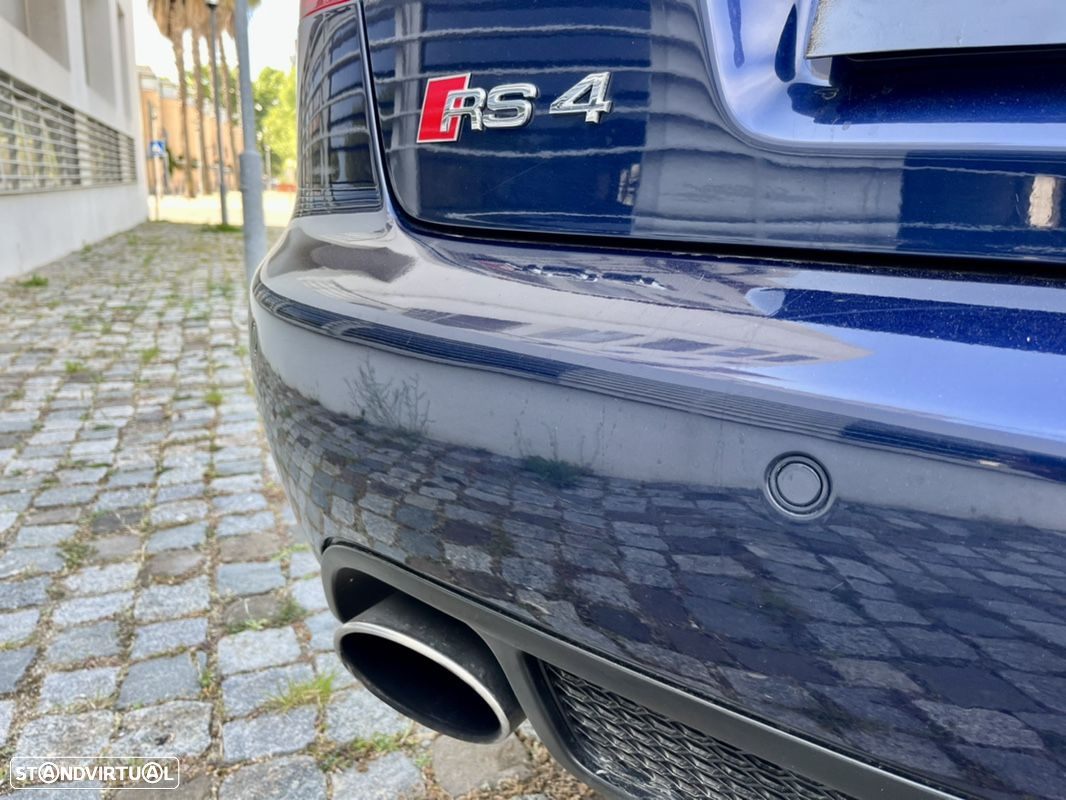 Audi RS4 Avant 4.2 V8 - 21