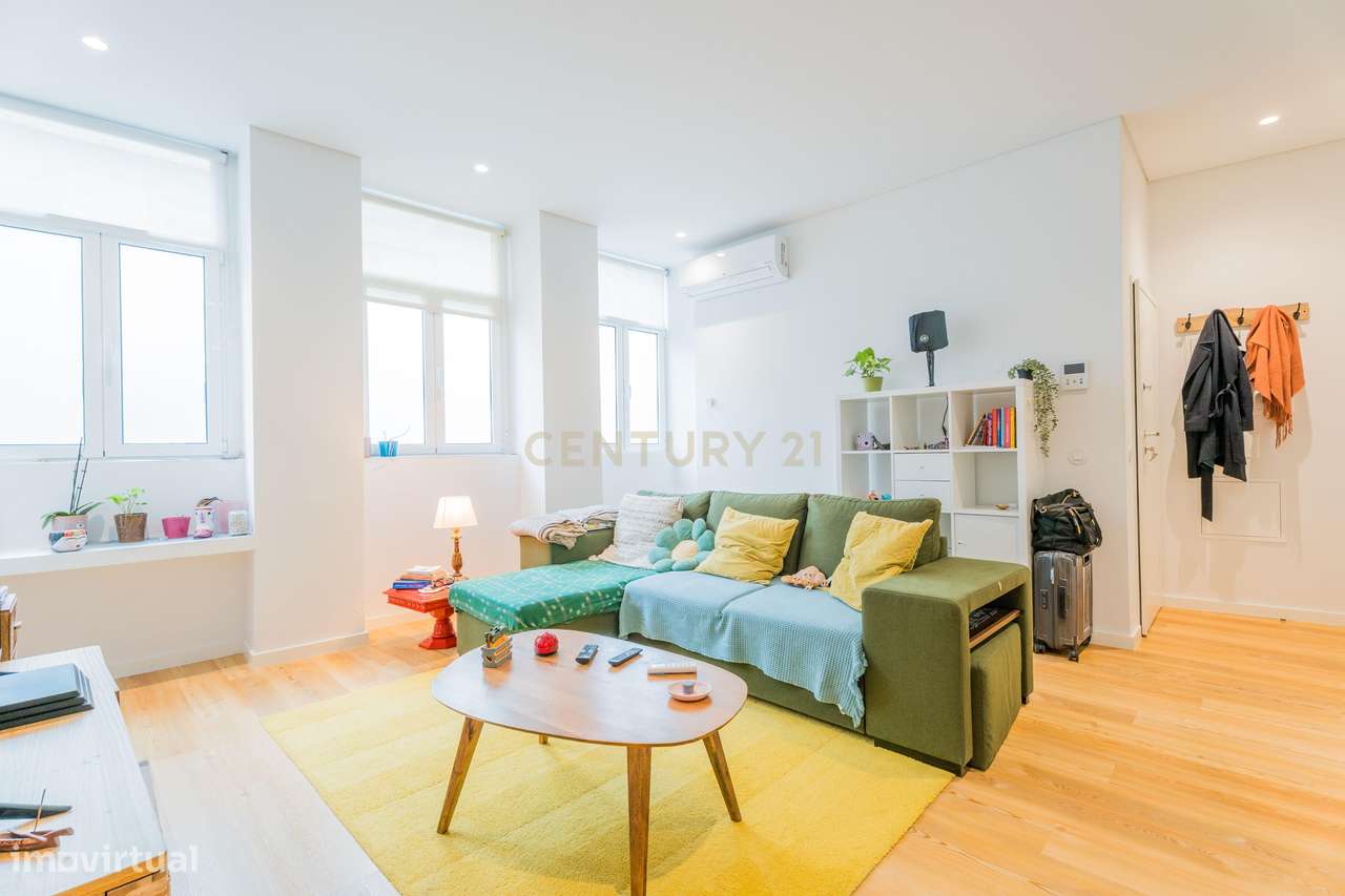 Apartamento T2 Duplex Na Rua De Sao Bras Cedofeita Porto