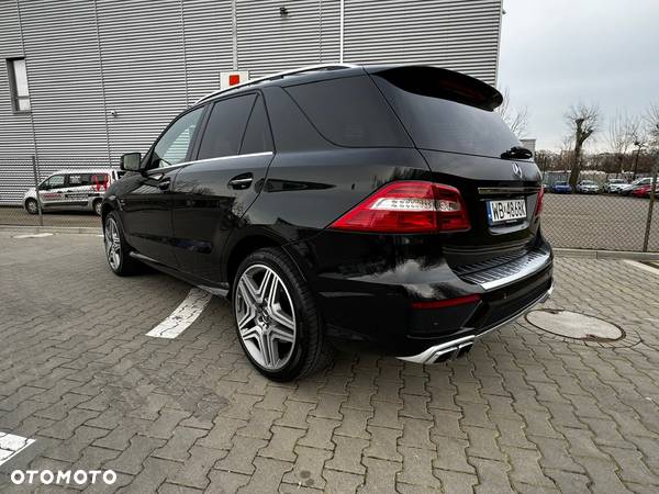 Mercedes-Benz ML 63 AMG 4-Matic - 22