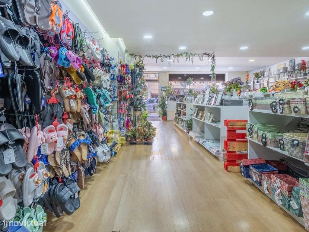 Loja para trespasse - Guimarães (Centro)-11