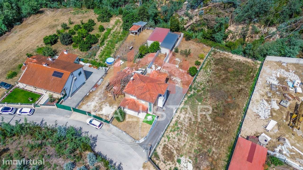 Moradia Isolada T3 / Lote com 900m2 / Janardo, Leiria-37