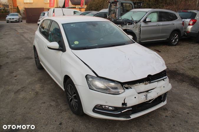 Volkswagen Polo - 1