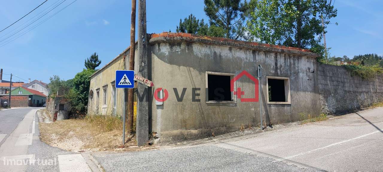 Casa rés do chão destinada a comércio. - Grande imagem: 2/4