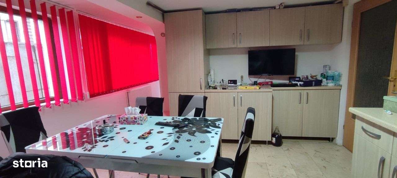 De inchiriat camere in casa recent renovata la curte - Imagine principală: 4/8