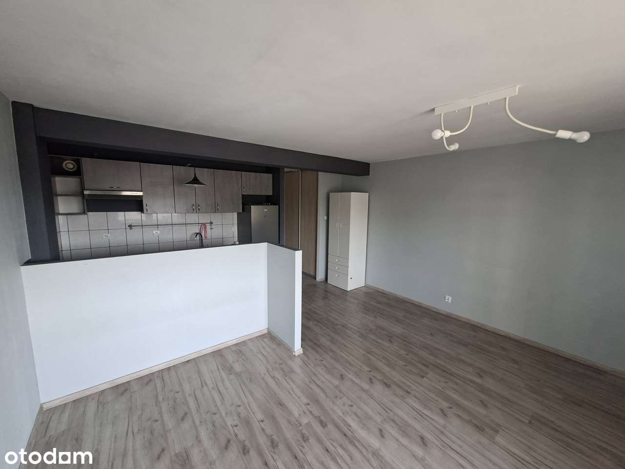 Mieszkanie jednopokojowe do wynajęcia z balkonem w Krakowie