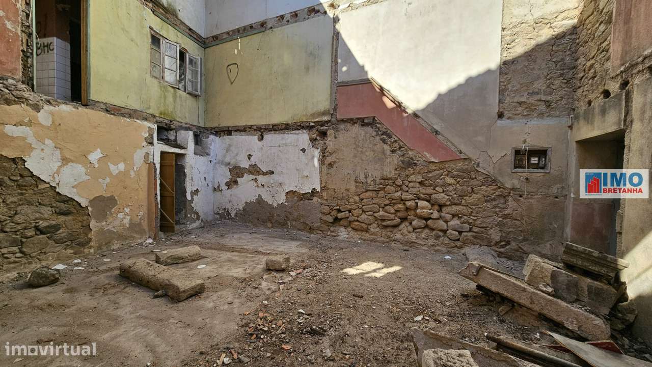 Moradia p/ Renovar em Alcains - Grande imagem: 3/13