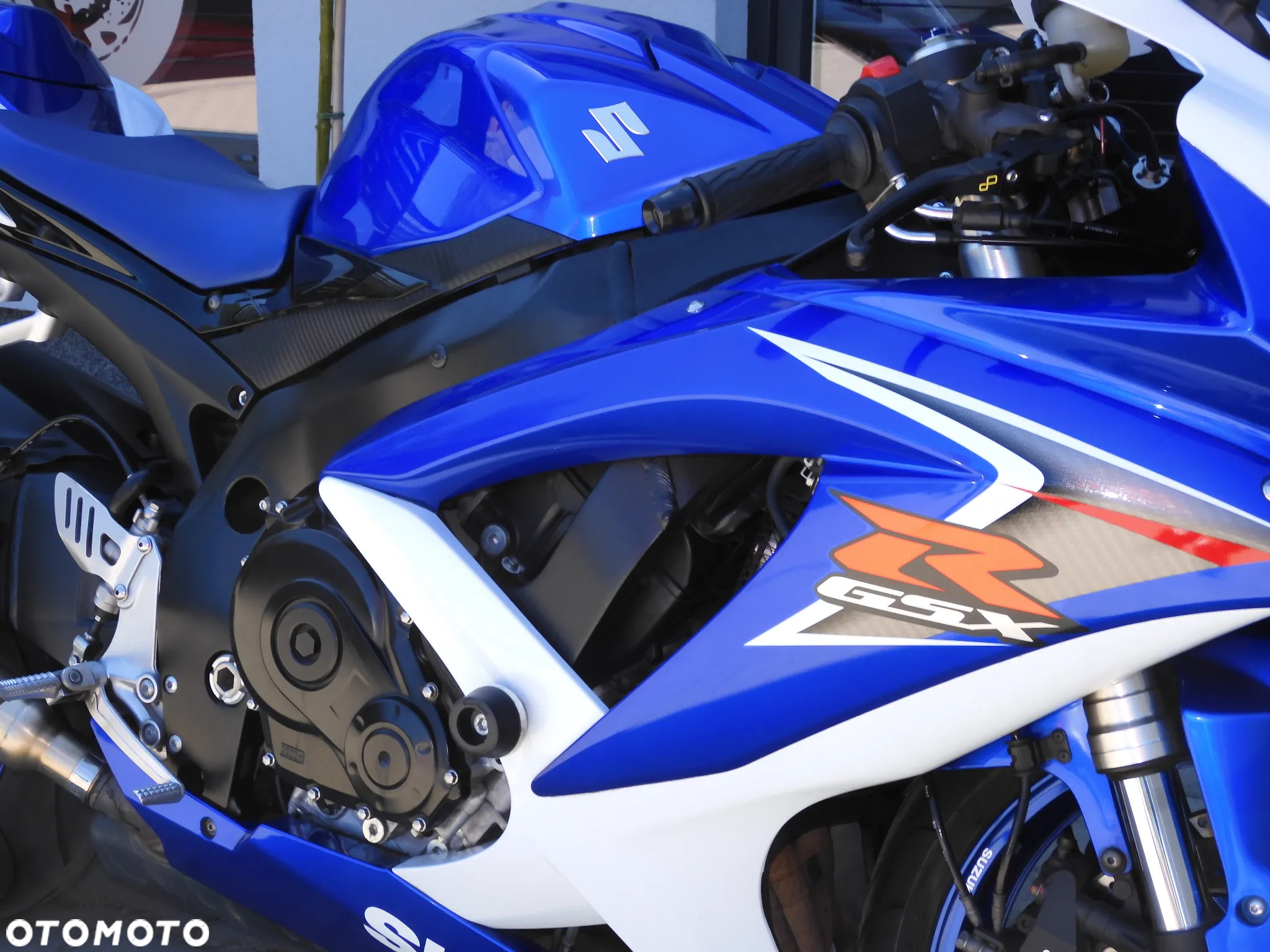 Suzuki GSX-R - 4