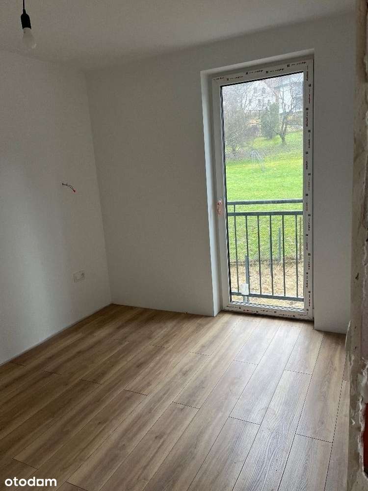 3 mieszkania ,1 nowy budynek , 6x parking , ogród-1