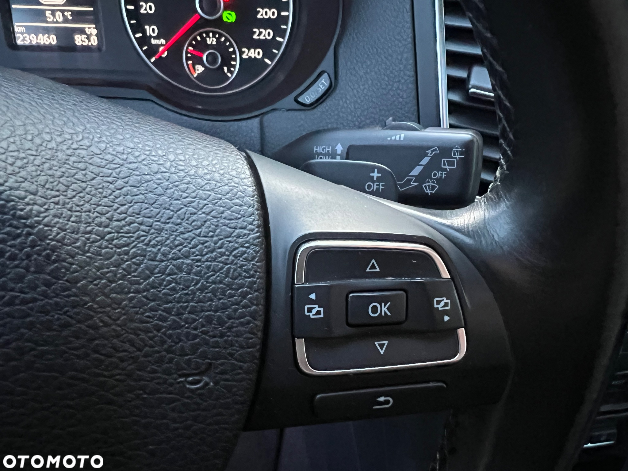 Volkswagen Sharan 2.0 TDI DSG BlueMotion Technology Comfortline - 13