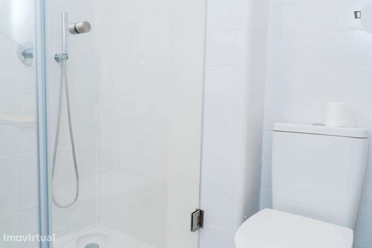 Quarto - localizado em Cedofeita Porto - Grande imagem: 5/36