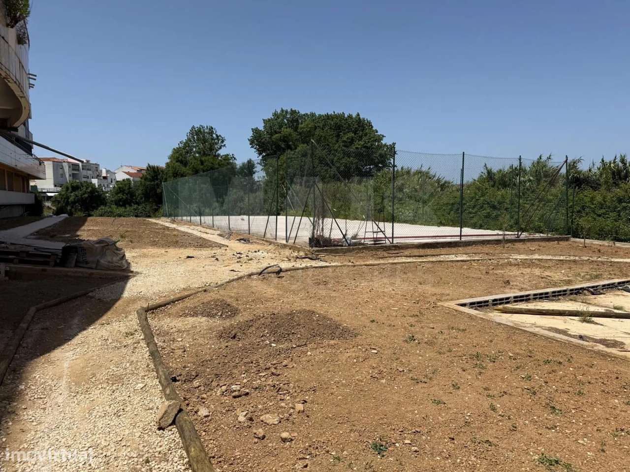 Apartamento T2 Semi-Novo | Terraço | Garagem | Bombarral-34