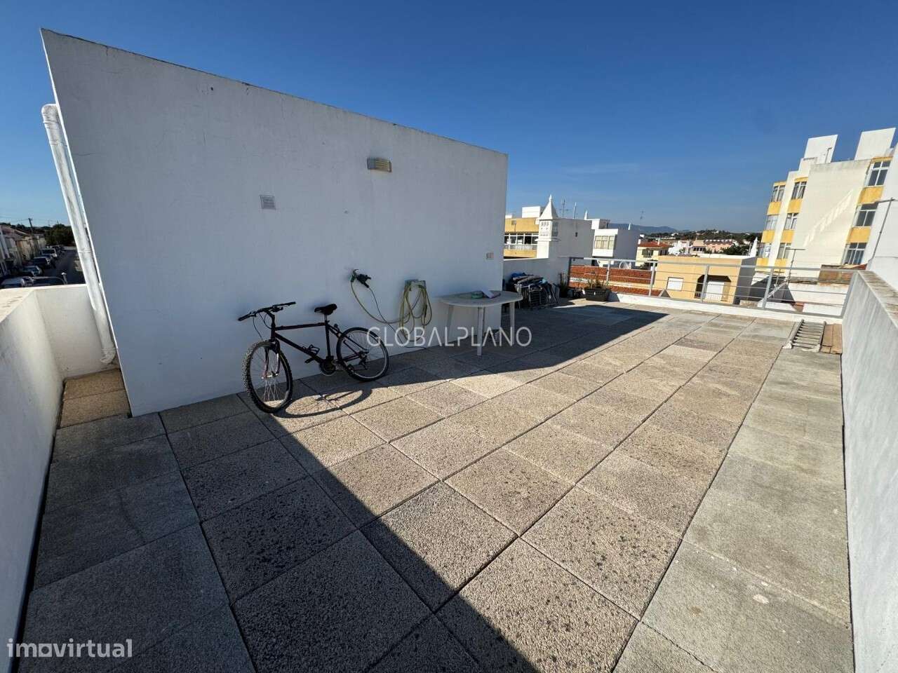 Moradia V4+1 em banda-9