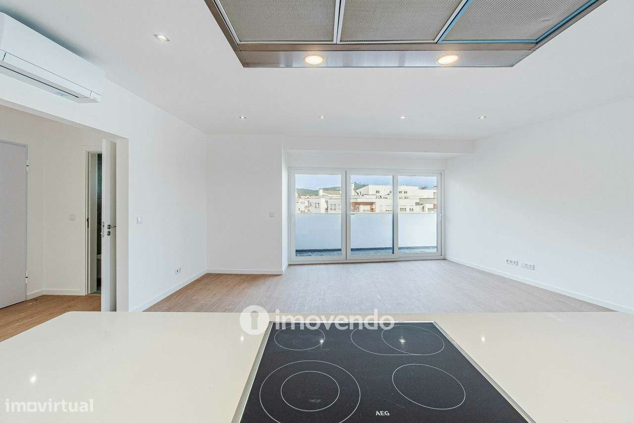 Apartamento T3 Duplex novo, com terraço e garagem, em Loures-7