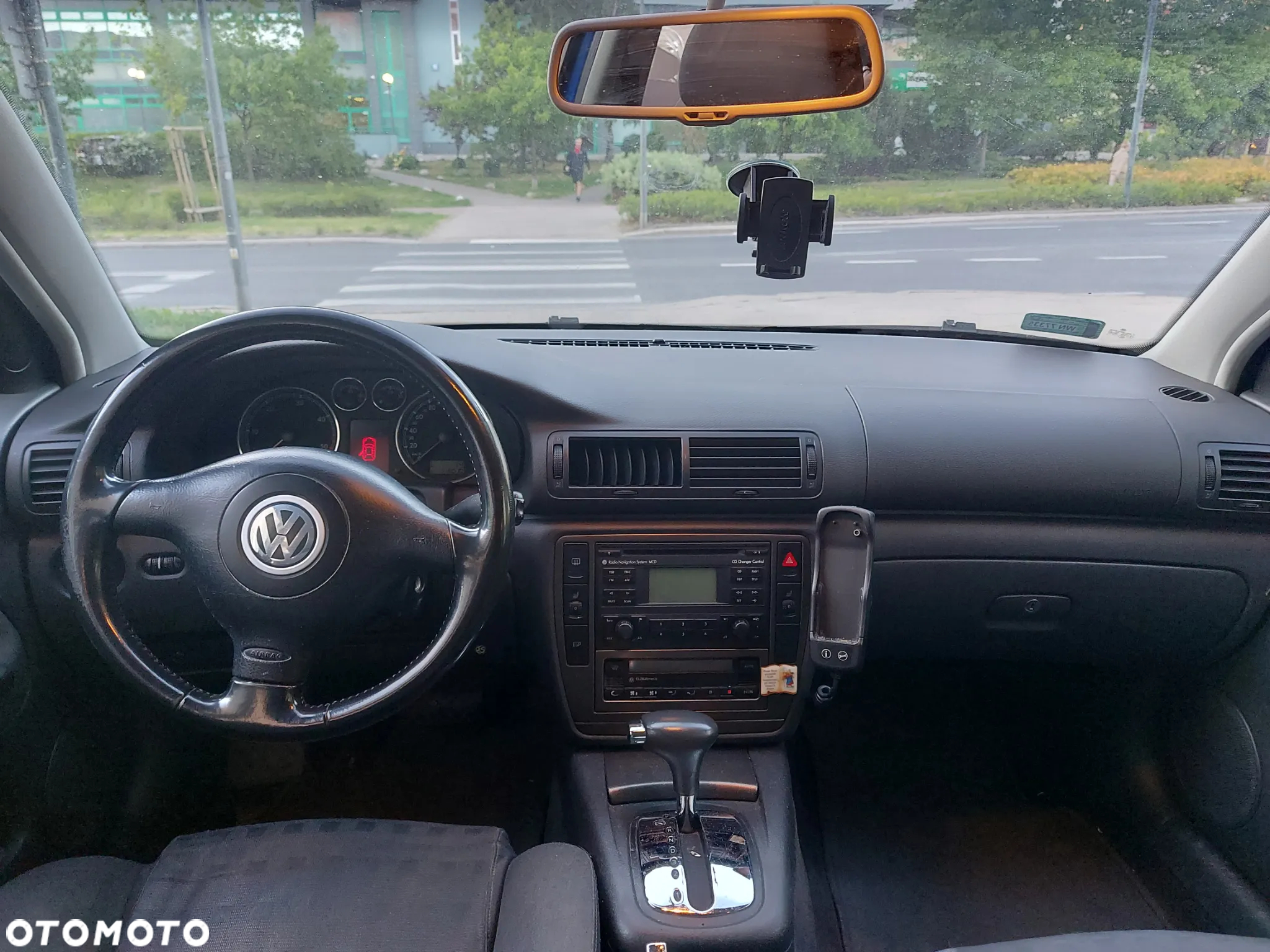 Volkswagen Passat 1.9 TDI Comfortline - 34
