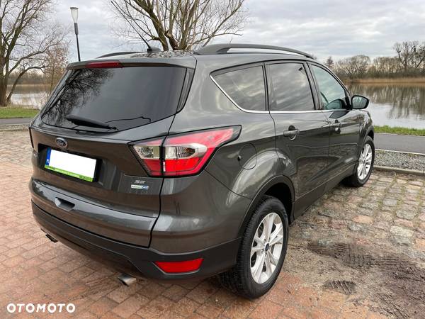 Ford Escape 2.0 EcoBoost AWD Titanium - 2