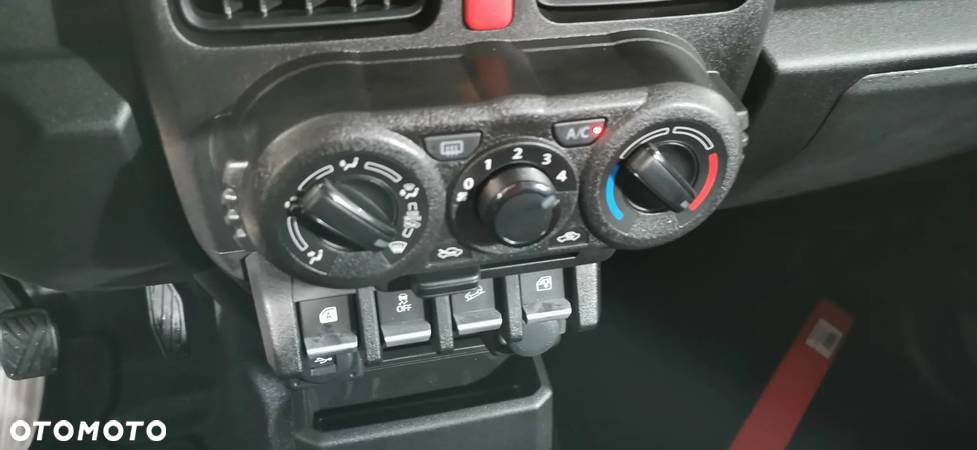 Suzuki Jimny 1.5 Pro - 8