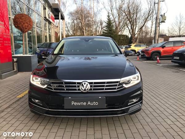 Volkswagen Passat 1.8 TSI BMT Comfortline - 12