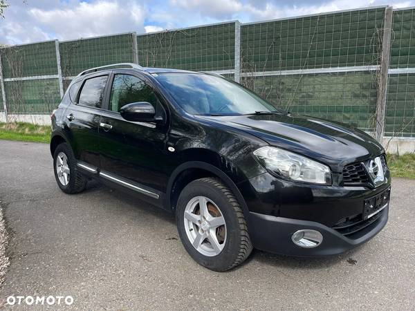 Nissan Qashqai 1.5 dCi Black Edition EU6 - 1