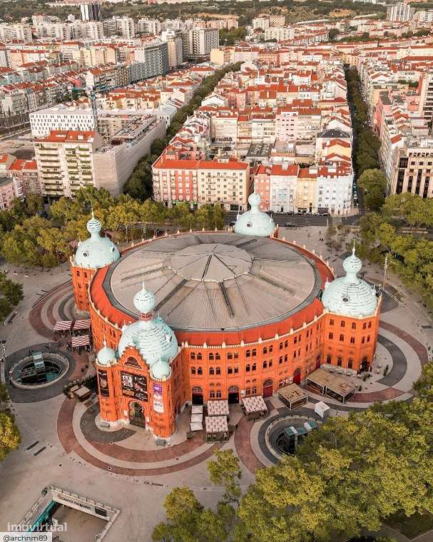 T5 remodelado | 200 m² | Elevador | Prédio em Betão | Campo Pequeno |-16