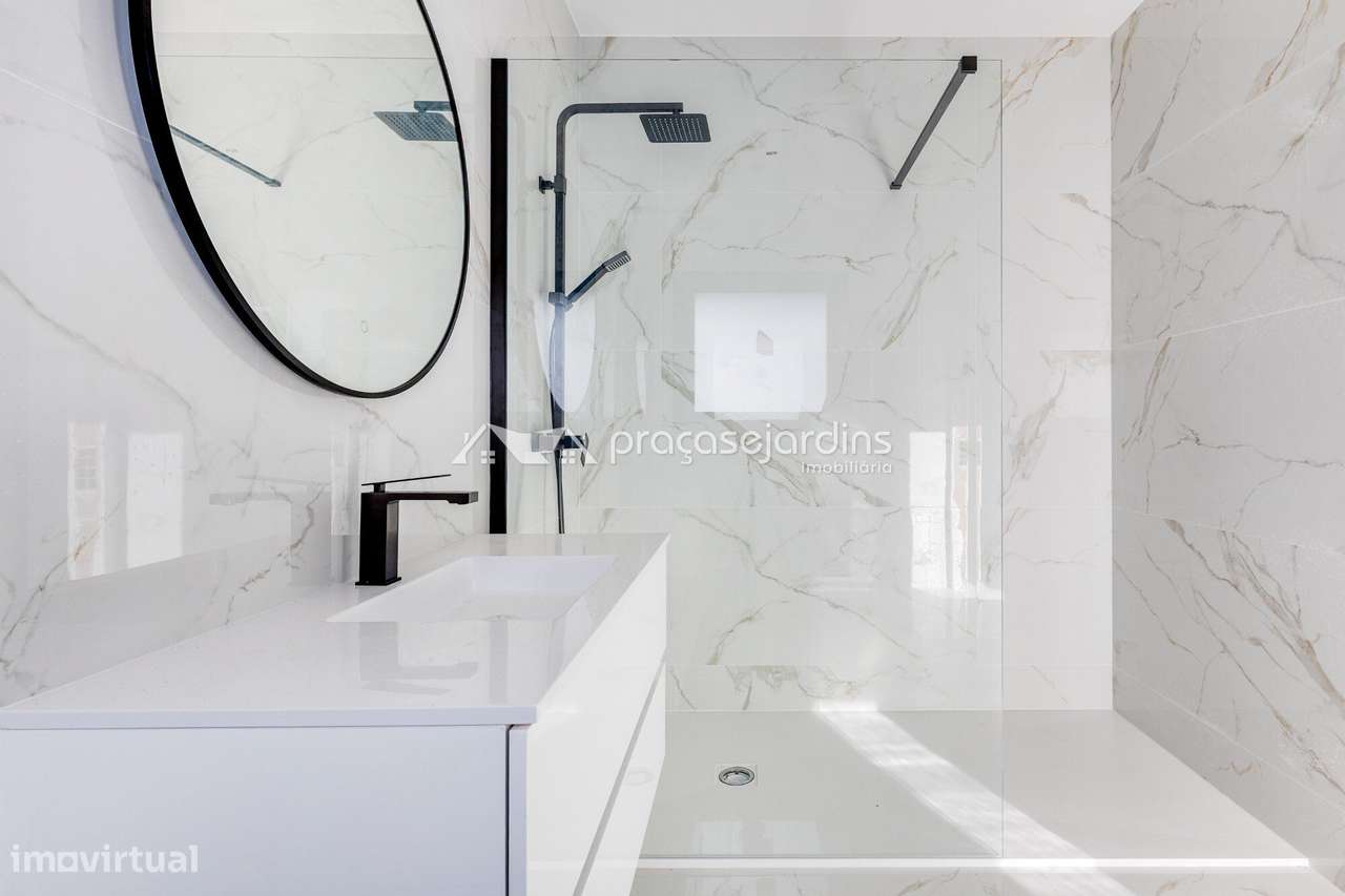 Moradia T4 contemporânea - Grande imagem: 4/38