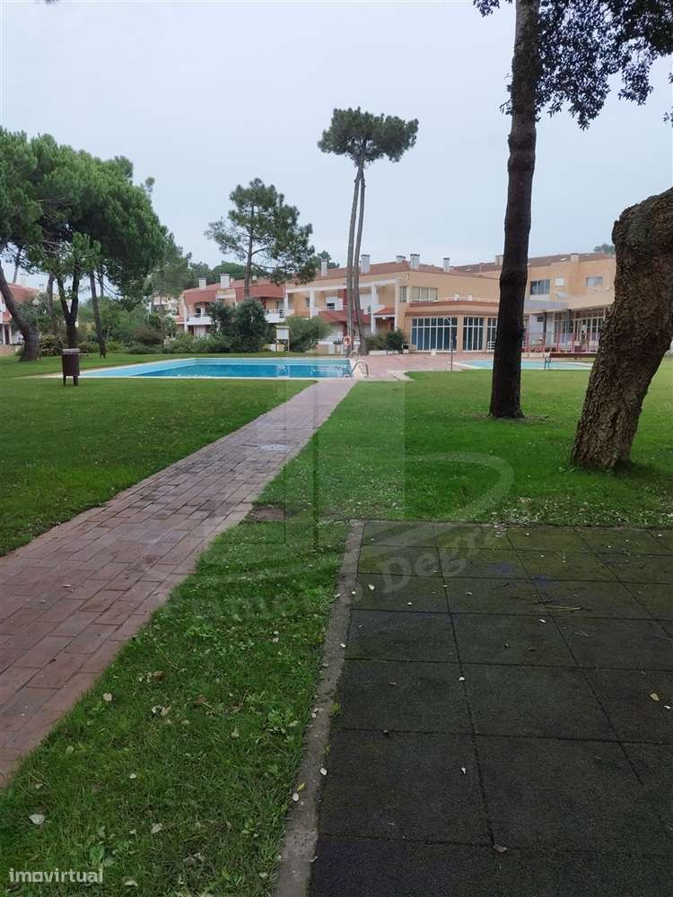 Apartamento T2+1 com mezanino em condomínio fechado – Aldeamento Liris-7