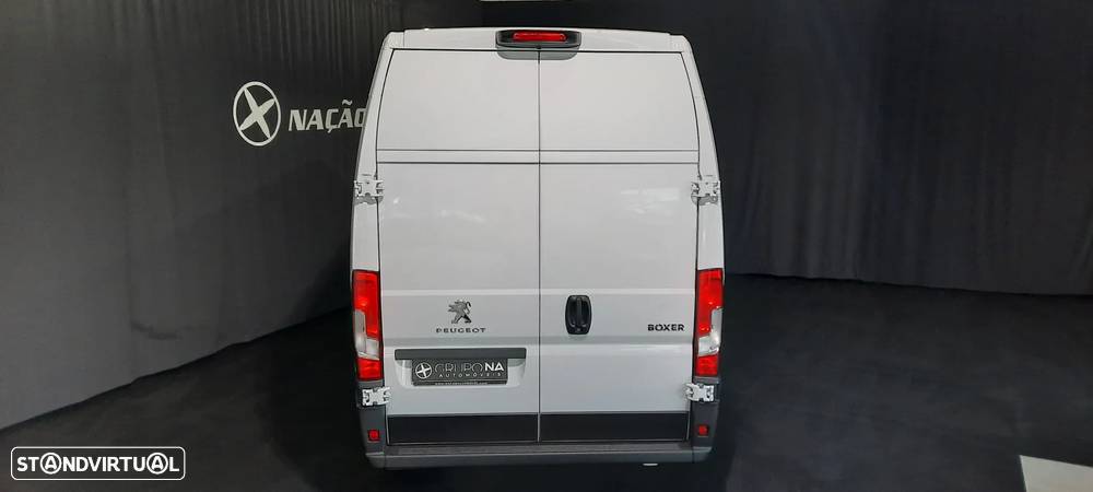 Peugeot Boxer L3H3 335 2.2 BlueHdi 140cv Premium Plus 5 Portas - 9