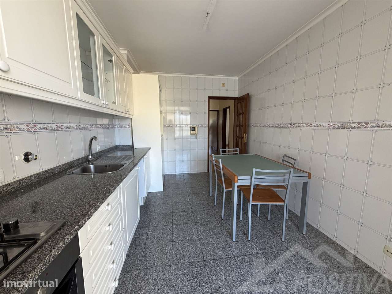 Apartamento T2 Venda em São João da Madeira,São João da Madeira-10