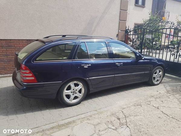 Mercedes W203 c-klasa 270cdi combi 2001r różne części - 1