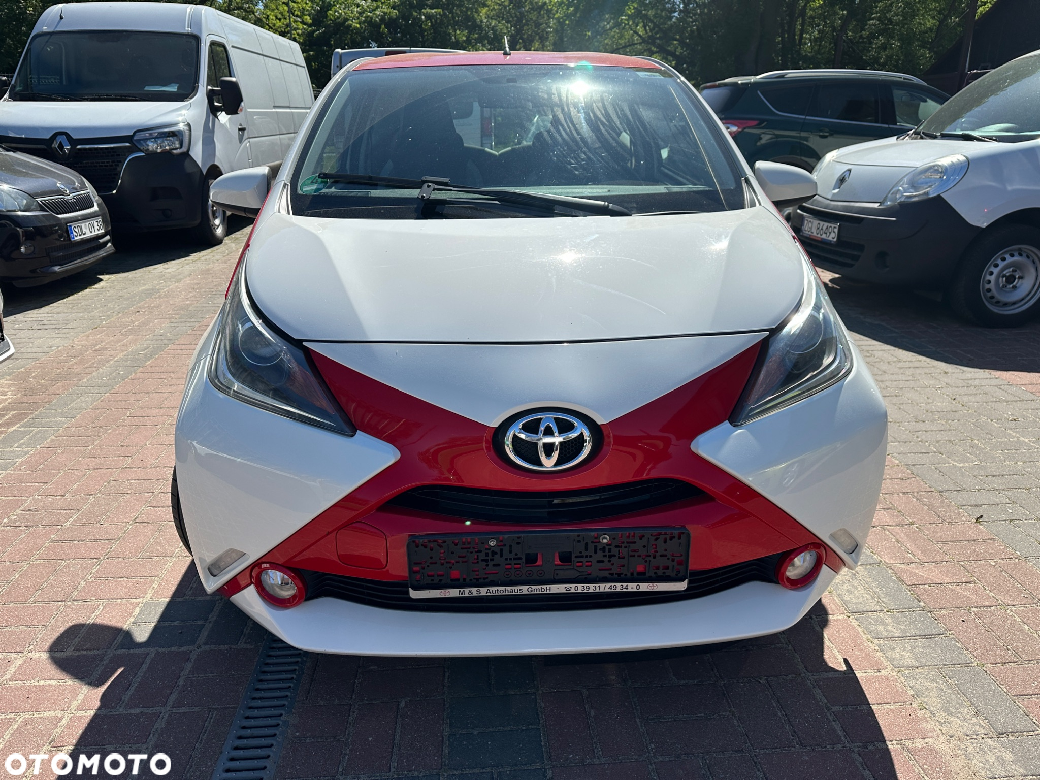 Toyota Aygo x-play connect - 3