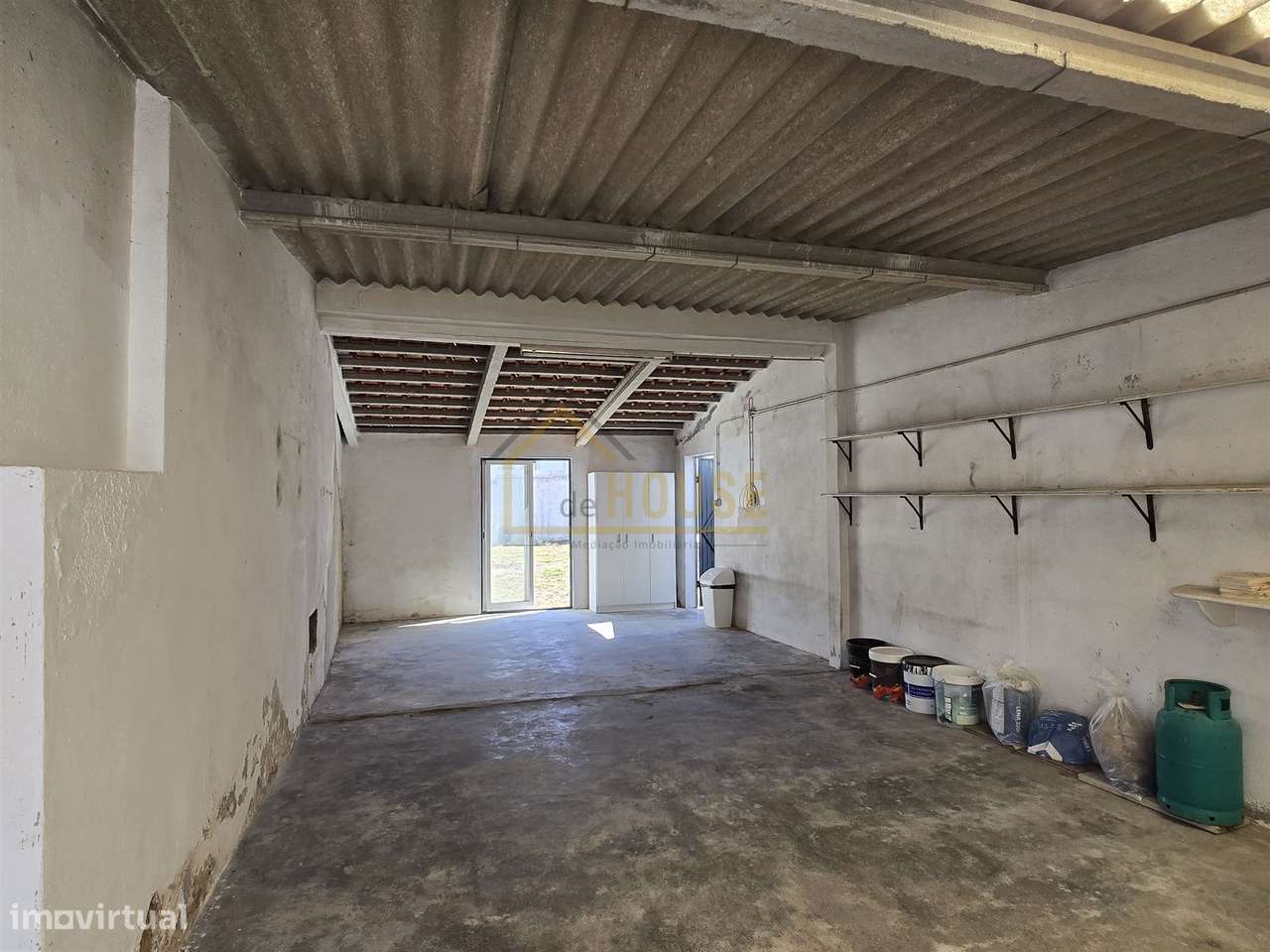 Moradia com espaço exterior e garagem no Bombarral-25