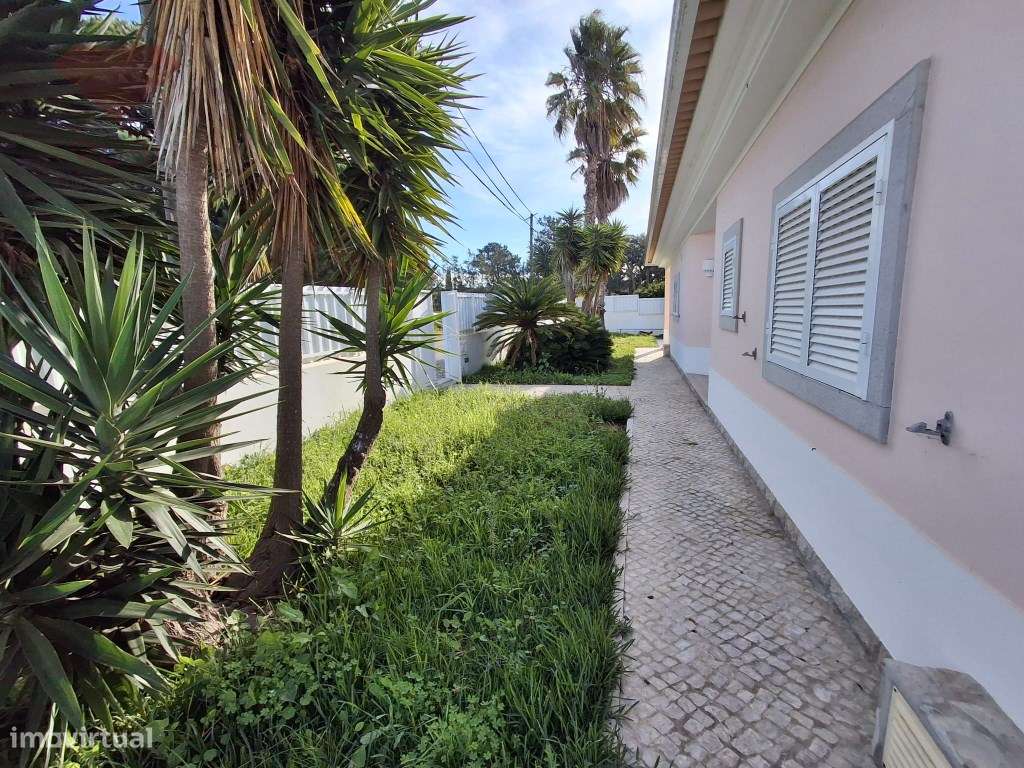 Moradia Exclusiva em Sesimbra-27