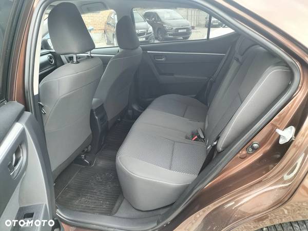 Toyota Corolla 1.6 Active - 13