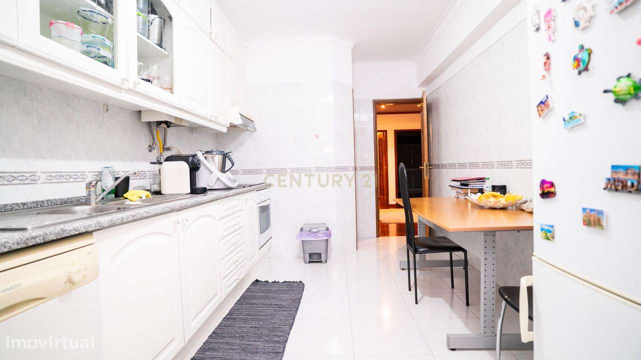 Apartamento T2 em Monte Abraão – Queluz - Grande imagem: 2/29