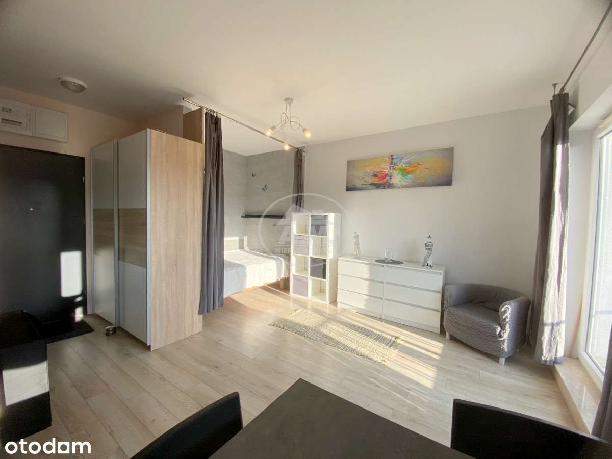 Kawalerka/ Wolna/ Ciche/2017r/Miejsce postojowe-1