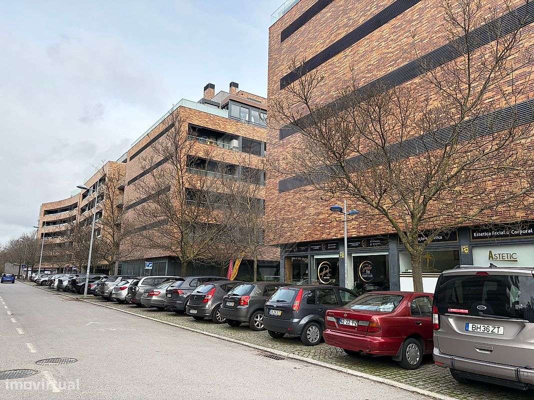 Loja  para arrendamento - Grande imagem: 2/12