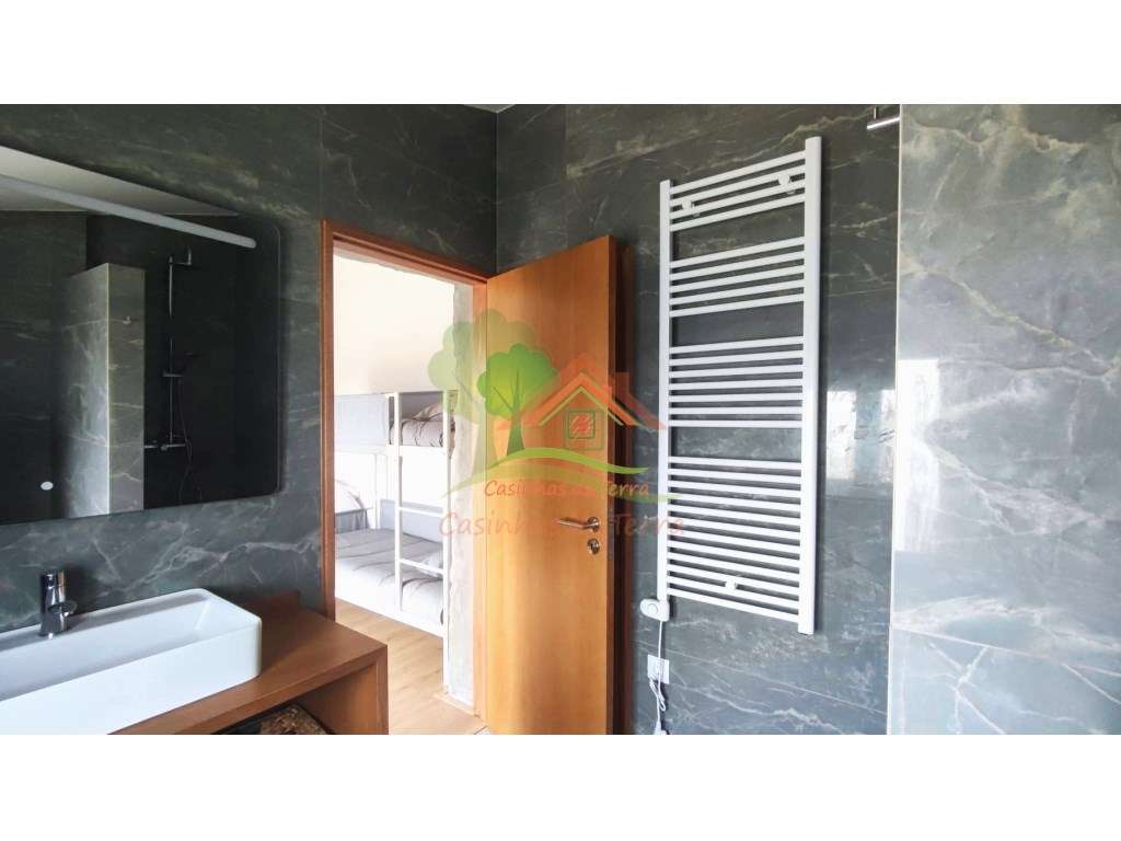 Terreno rústico com vista de mar e casa - Grande imagem: 3/33