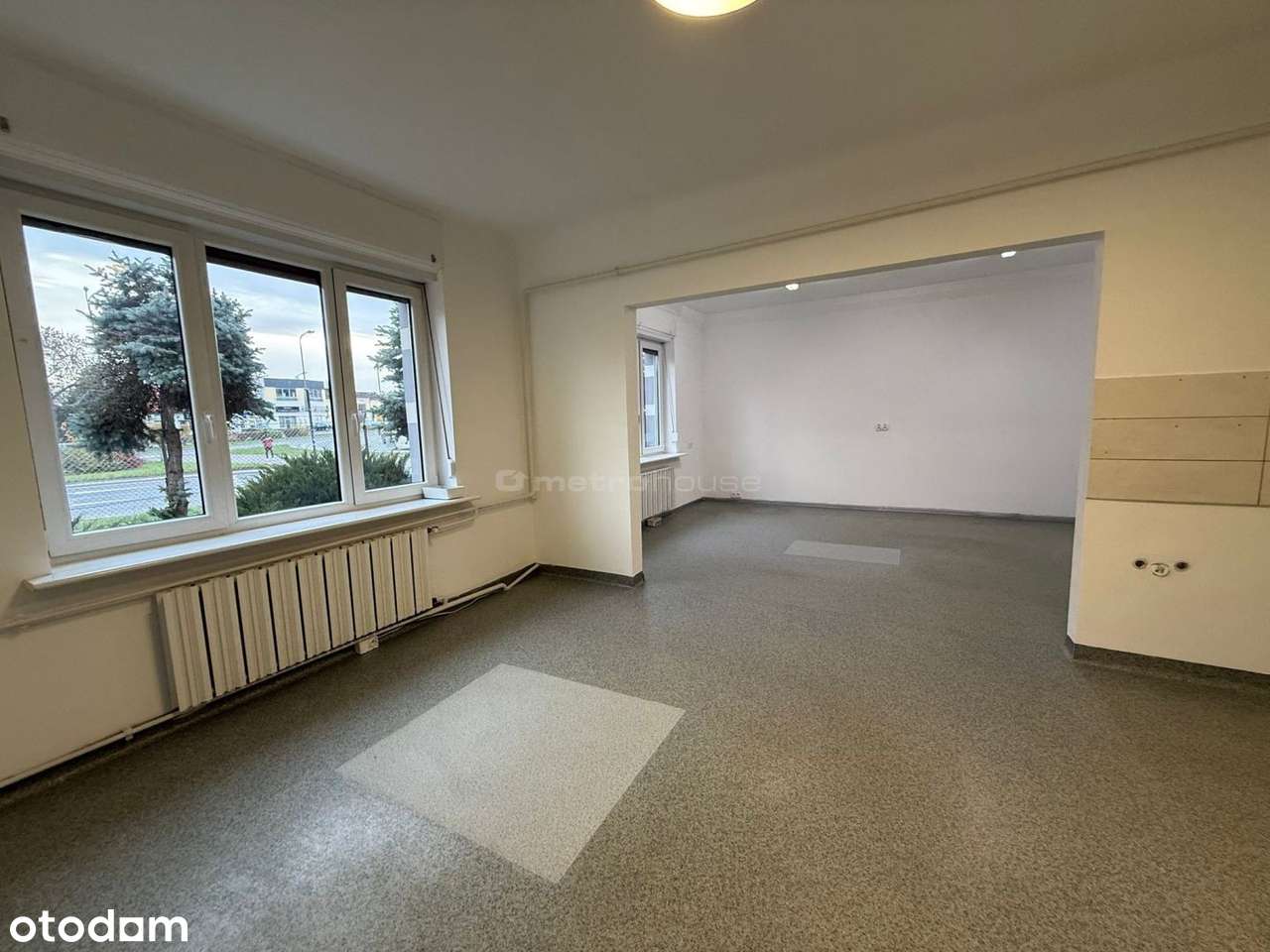 Budynek usługowo  mieszkalny ul: Broniewskiego 6-7