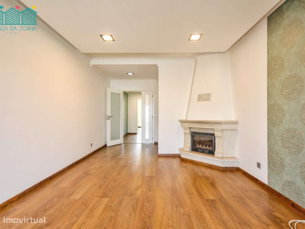 Apartamento T2 com Lugar de Garagem no centro de Aveiro - Grande imagem: 4/25